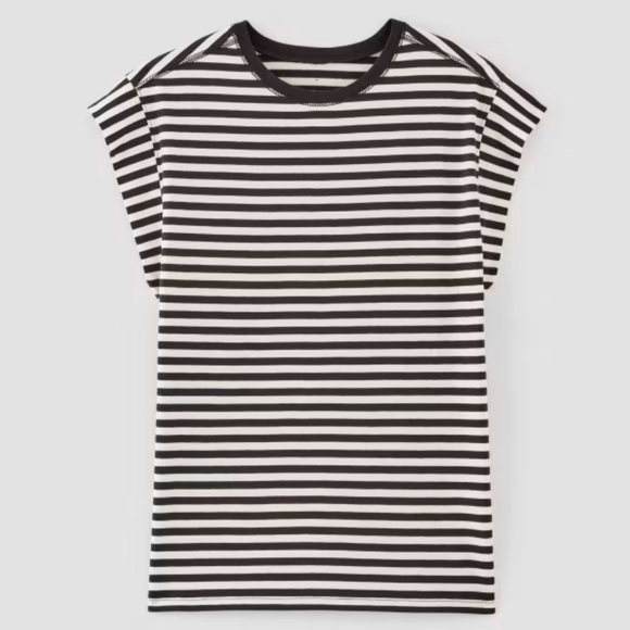 The Muscle Tee in Essential Cotton. Black/white stripe edgy muscle tee. Size M. - Picture 6 of 7